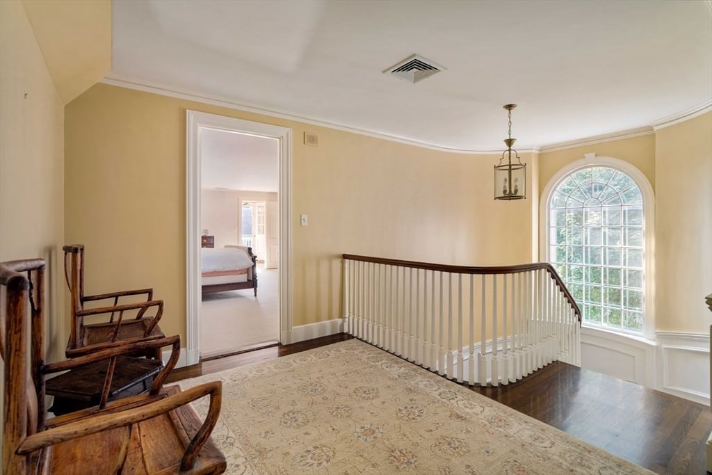 200 Cliff Rd Wellesley — Photo 23 of 40