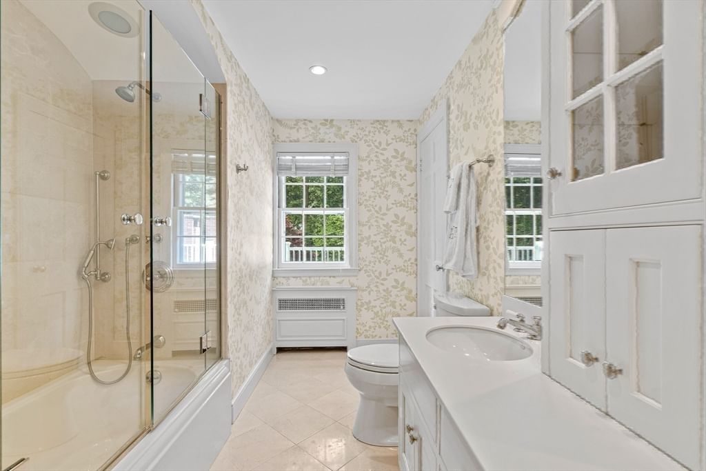 200 Cliff Rd Wellesley — Photo 31 of 40