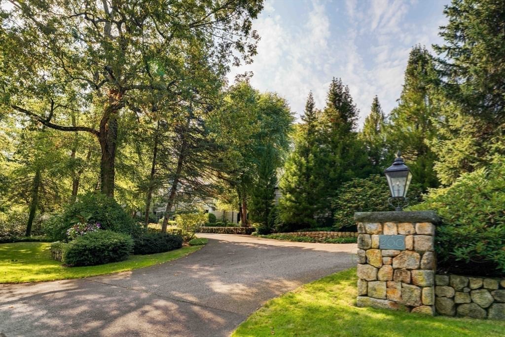 200 Cliff Rd Wellesley — Photo 40 of 40