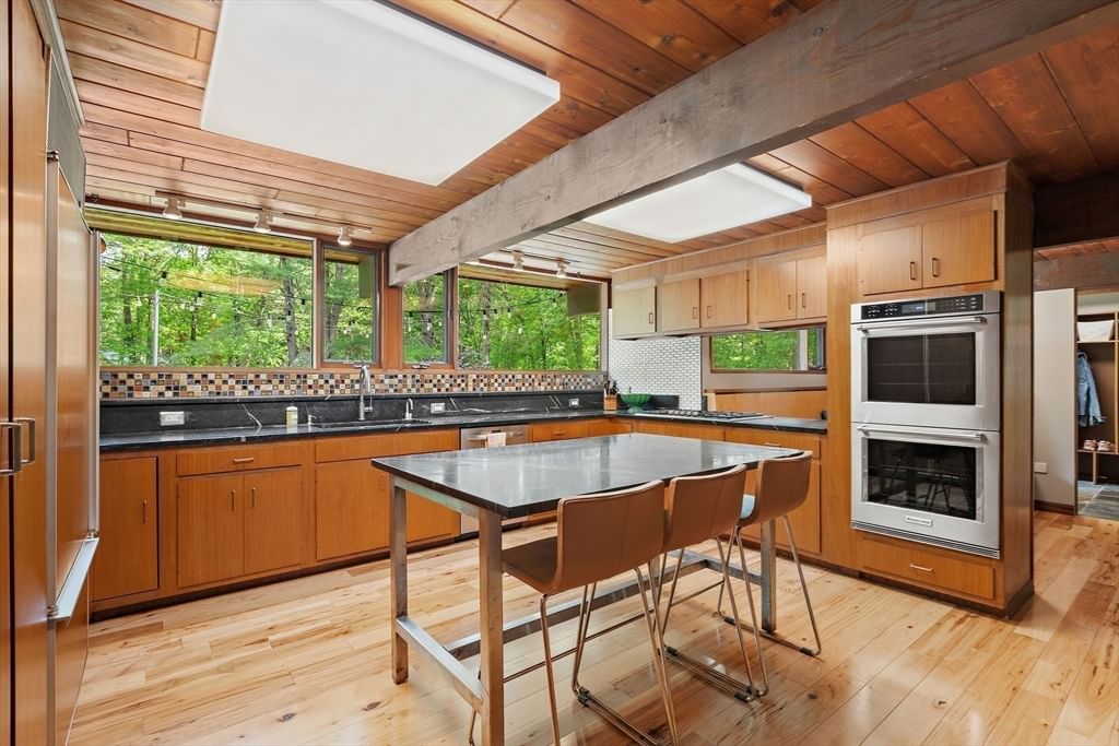 183 Indian Hill, Carlisle, MA 01741 photo 2