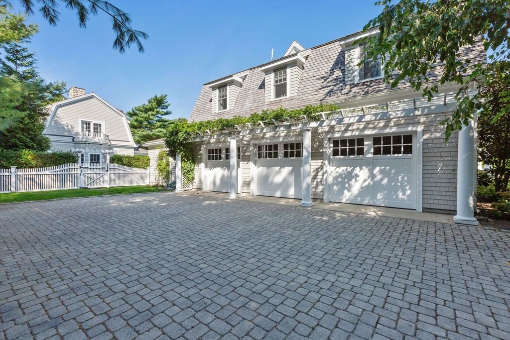 440 Grand Island Dr Barnstable — Photo 41 of 42