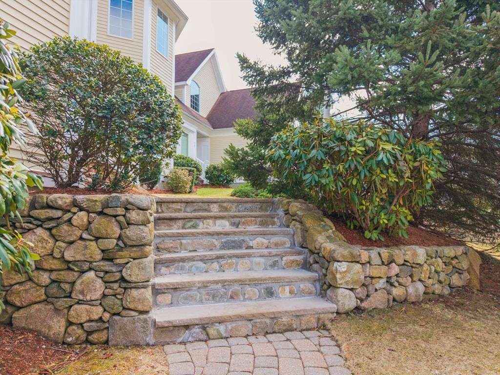 15 Bobby Jones Dr #15, Andover, MA 01810 photo 2