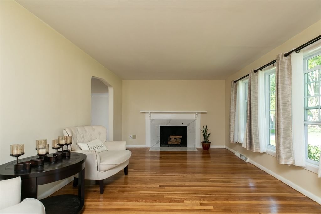 22 Bradford Road, Hamilton, MA 01982 photo 3