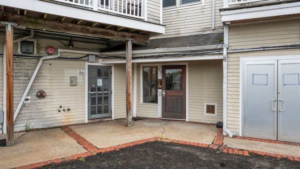 Listing Image 20