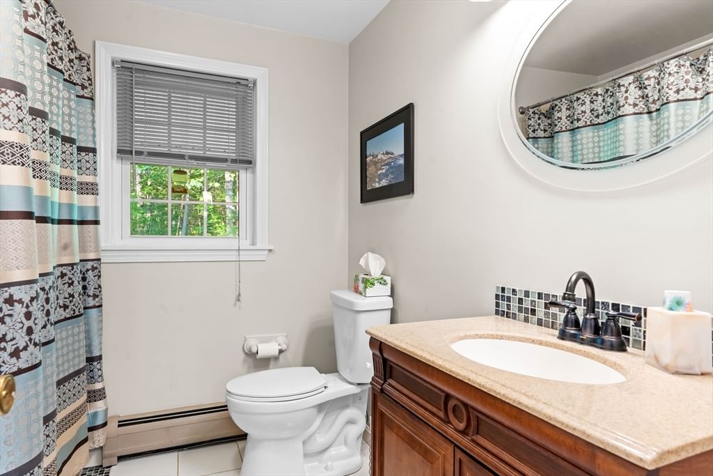 219 West St, New Salem, MA 01355 photo 5