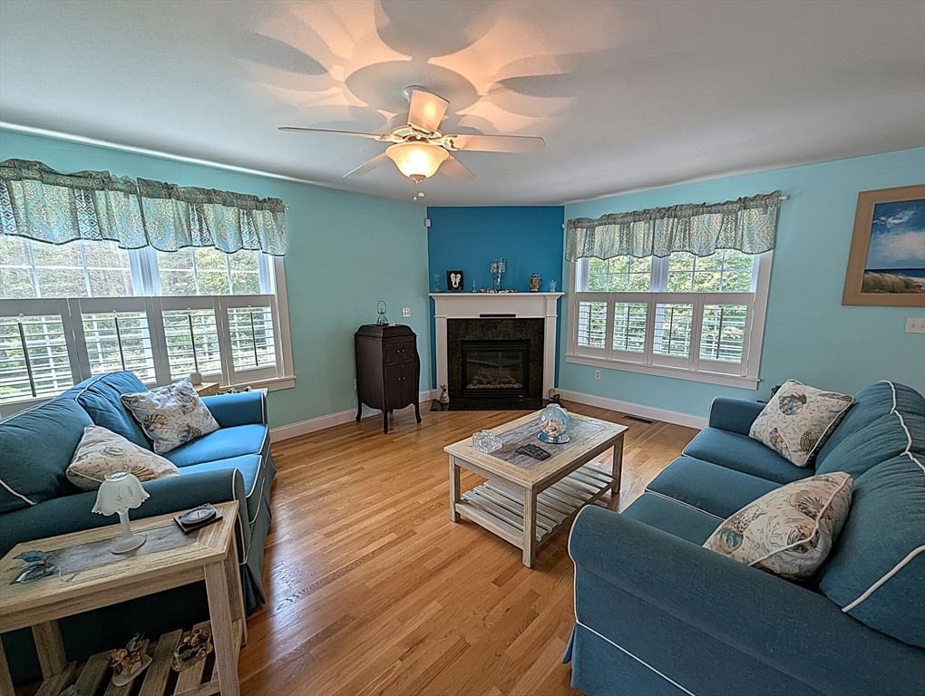 8 Locke Lane, Seabrook, NH 03874 photo 3