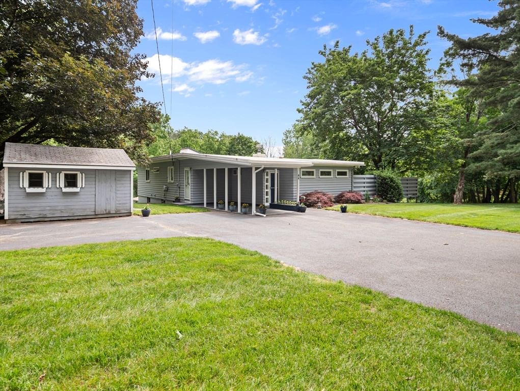 44 Locust St, Merrimac, MA 01860 photo 4