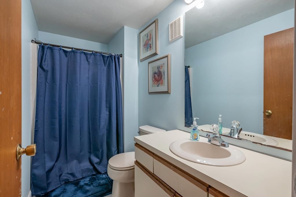5 Tsienneto Rd #4, Derry, NH 03038 photo 5