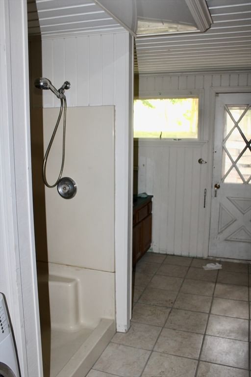 87 Bellevue Dr East Athol — Photo 12 of 21