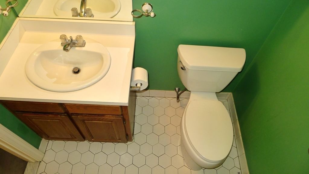 Listing Image 17