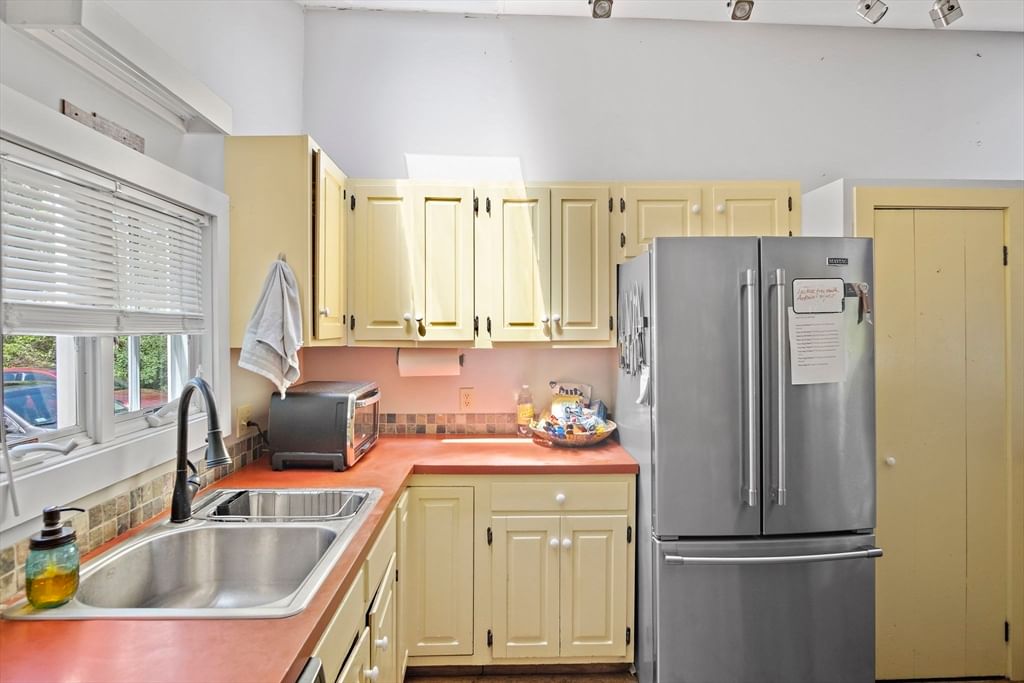 2 Highfield Rd, Newbury, MA 01951 photo 2