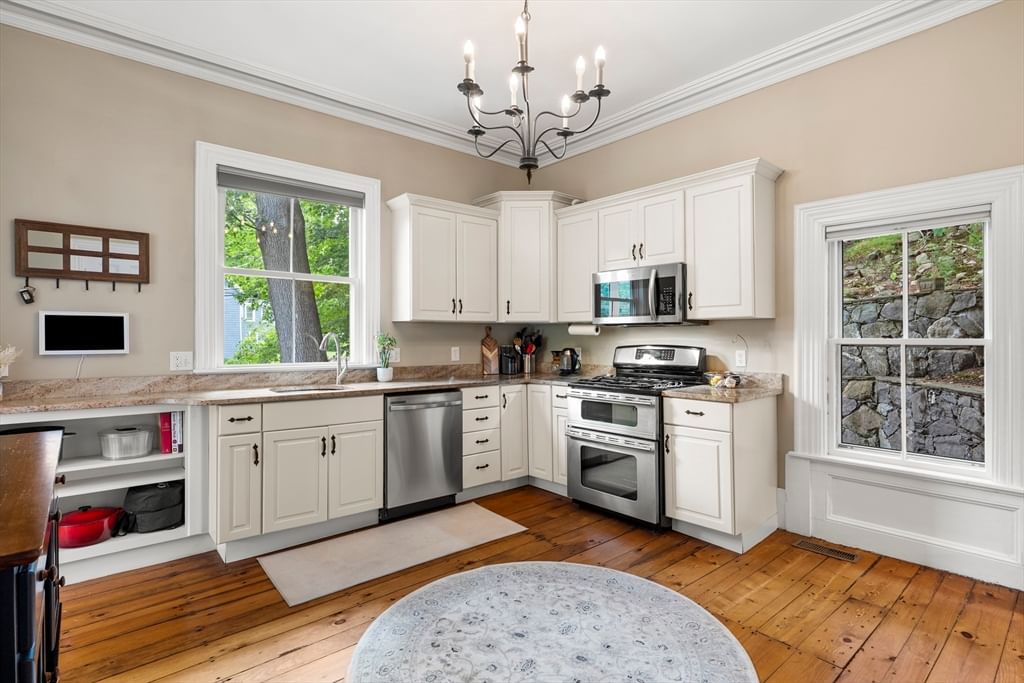 11 Clark Rd, Andover, MA 01810 photo 2