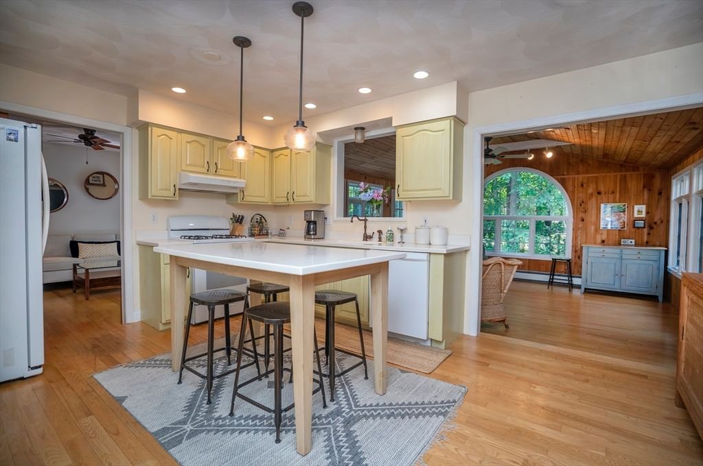 23 Willowdale Dr, Merrimac, MA 01860 photo 2