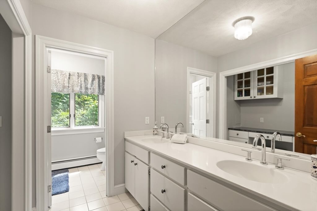 3 Bryant St, Lynnfield, MA 01940 photo 5