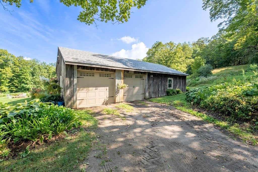 85 Dacey Rd, Conway, MA 01341 photo 4