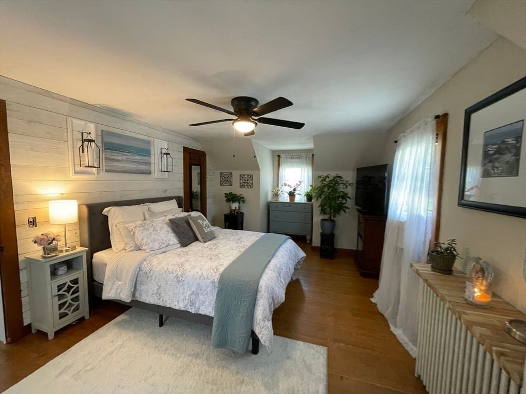 9 William St, Chester, MA 01011 photo 4