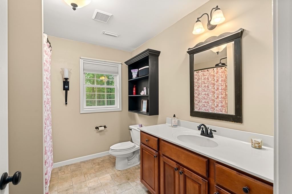 308 Crest Ln, Granville, MA 01034 photo 5