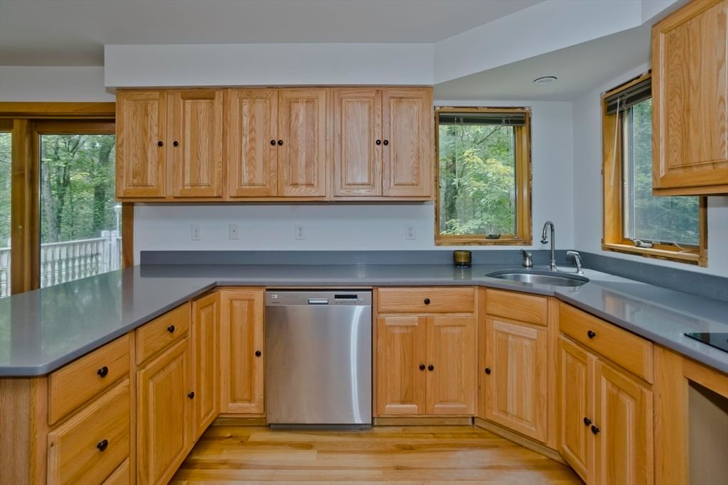 95 W Hill Rd, Middlefield, MA 01243 photo 5