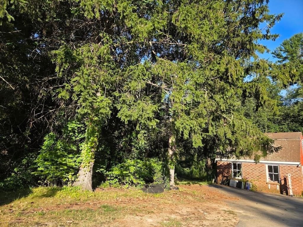 195 E Main St Norton — Photo 15 of 16