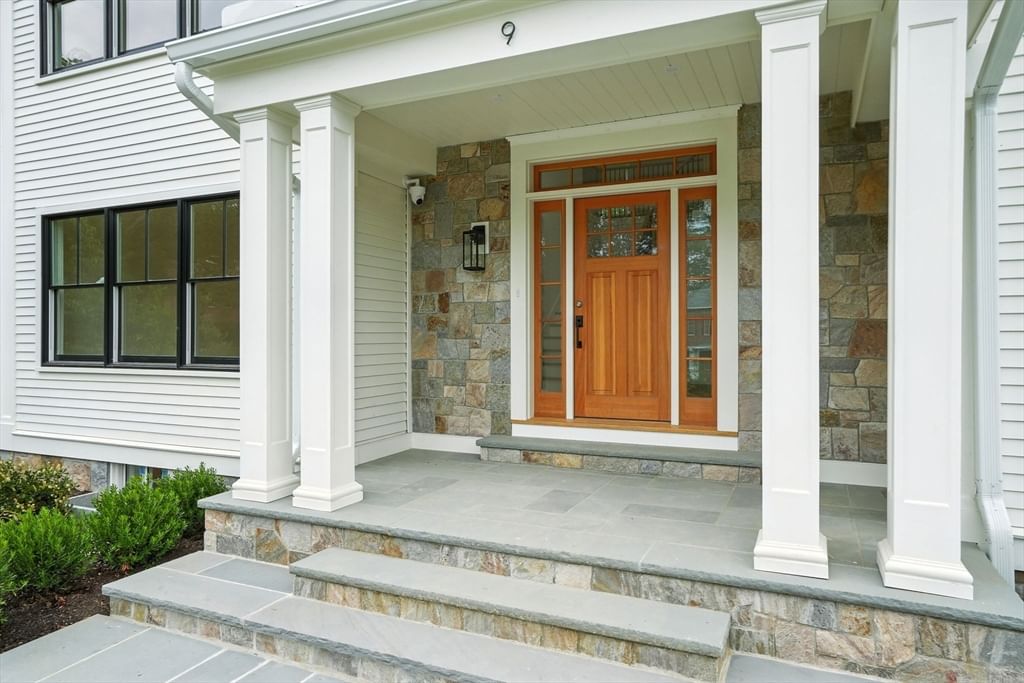 9 Saint James Ct, Belmont, MA 02478 photo 2