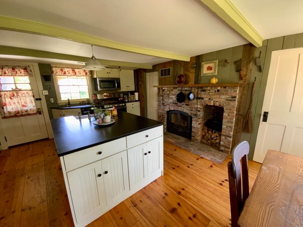 116 Christian Lane, Whately, MA 01093 photo 2