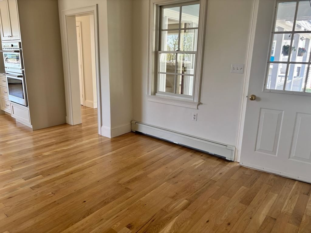 263 East Main Street Gloucester — Photo 14 of 35