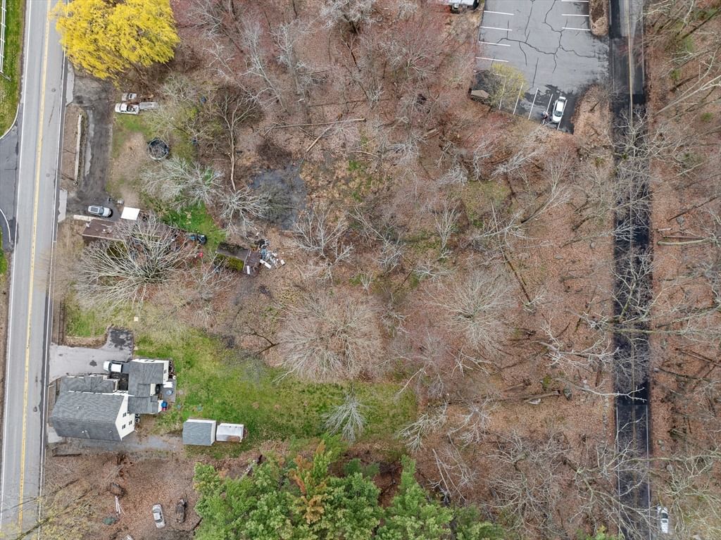 114 Middlesex Road Tyngsborough — Photo 23 of 36