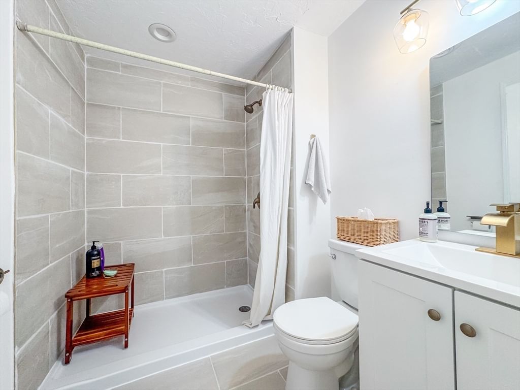 114 Graham Hill Dr Hanover — Photo 17 of 32