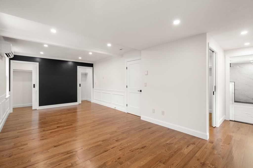 105 South Quinsigamond Avenue Shrewsbury — Photo 21 of 37