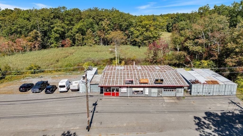 746 Amesbury Rd, Haverhill, MA 01830
