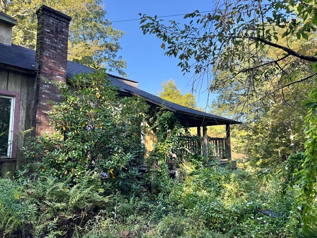 339 S Shelburne Rd, Shelburne, MA 01370 photo 2