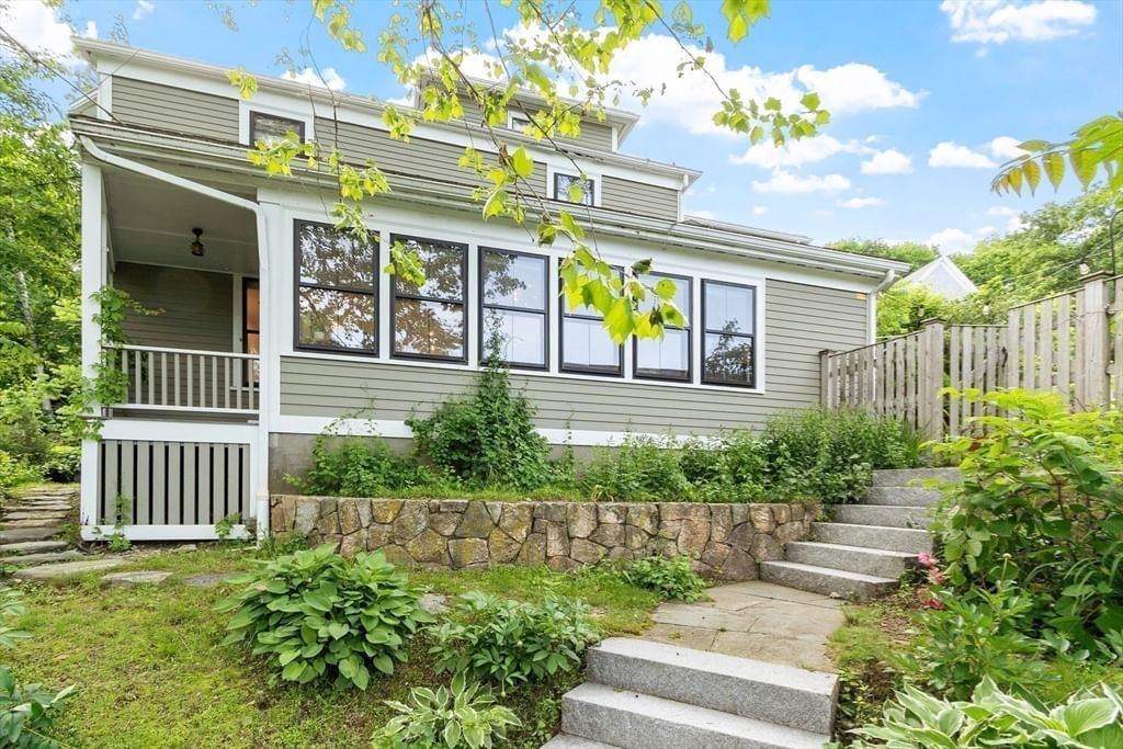 23 Centre Ave Belmont — Photo 34 of 38