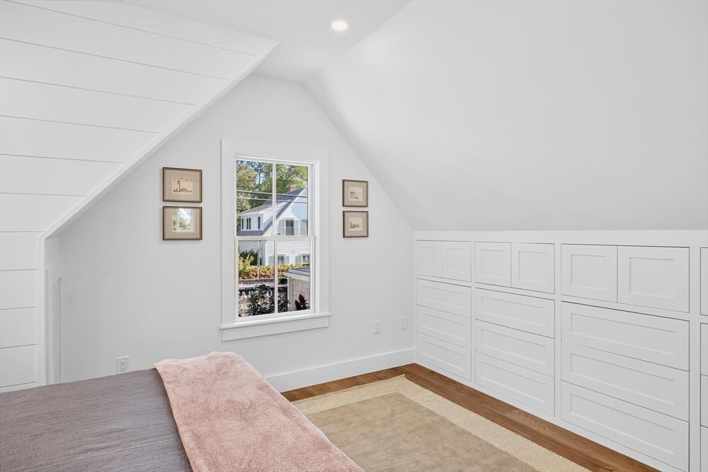 10 Bradford Street #Unit 4 Provincetown — Photo 11 of 16