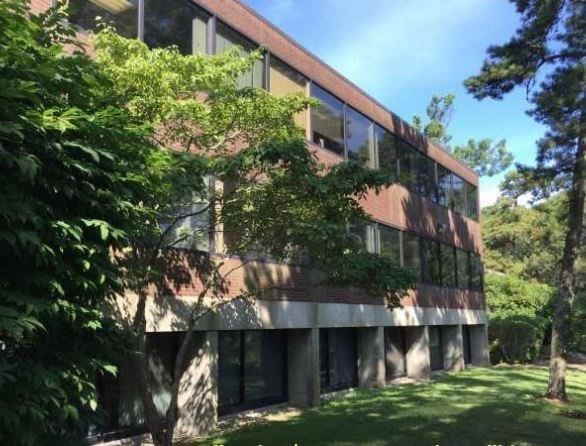218 W Main St Barnstable — Photo 1 of 9