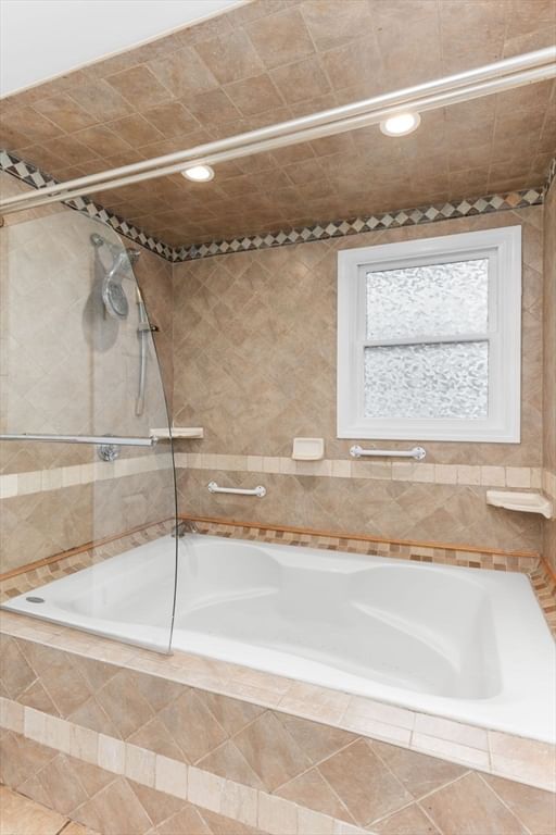 280 Washington St Easton — Photo 13 of 40