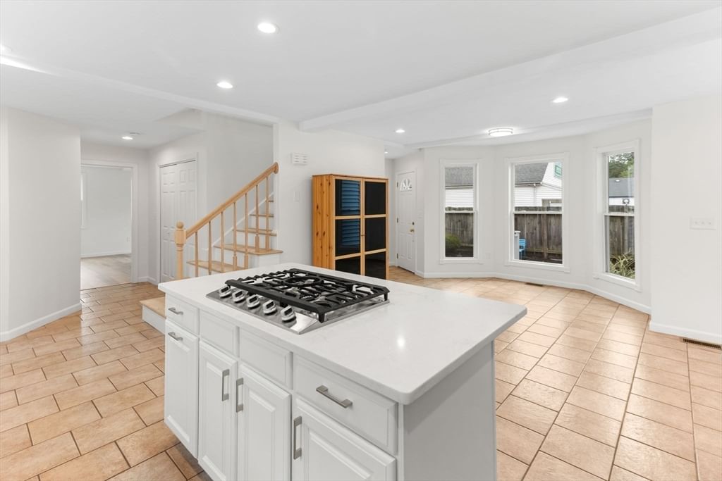 280 Washington St Easton — Photo 7 of 40