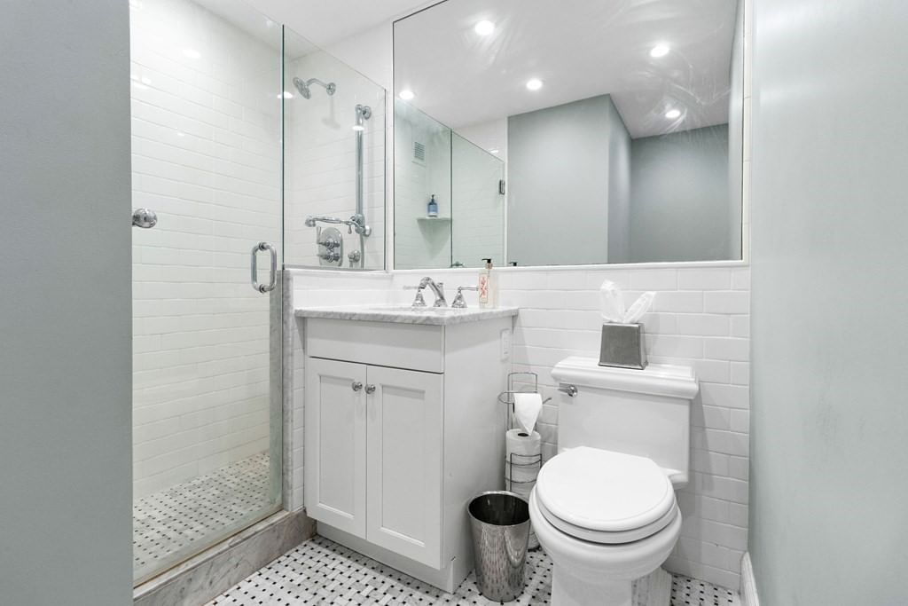 85 East India Row #9G Boston — Photo 9 of 20