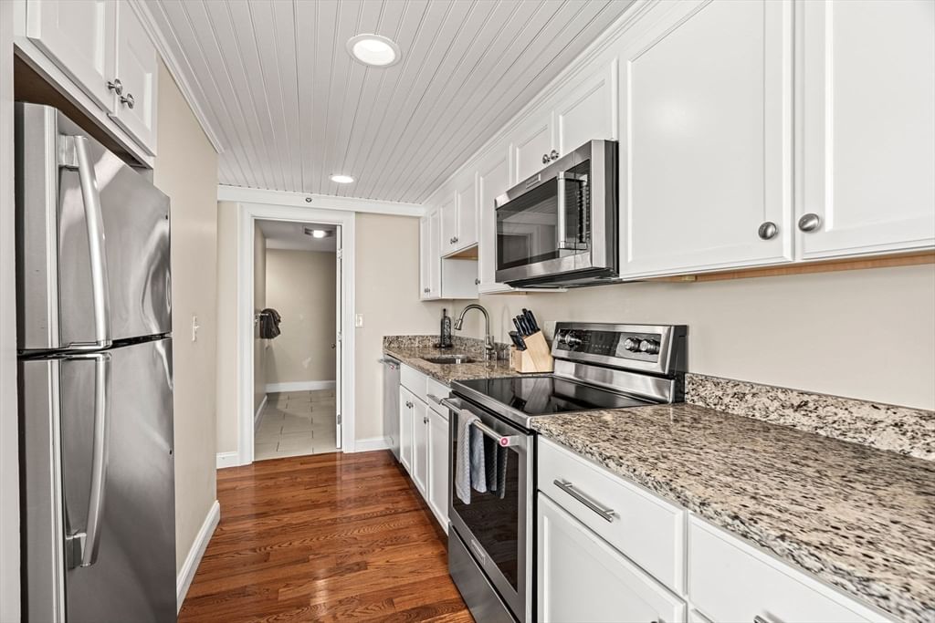 175 Bridge Rd, Salisbury, MA 01952 photo 2
