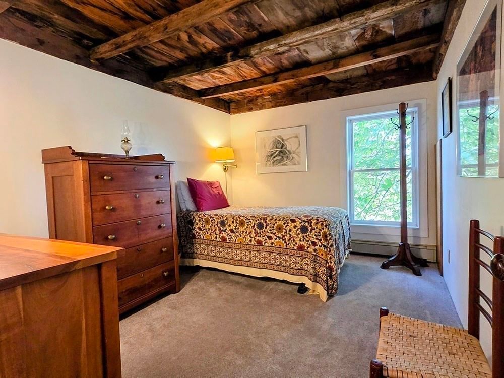 47 Harty Dr, Petersham, MA 01366 photo 3