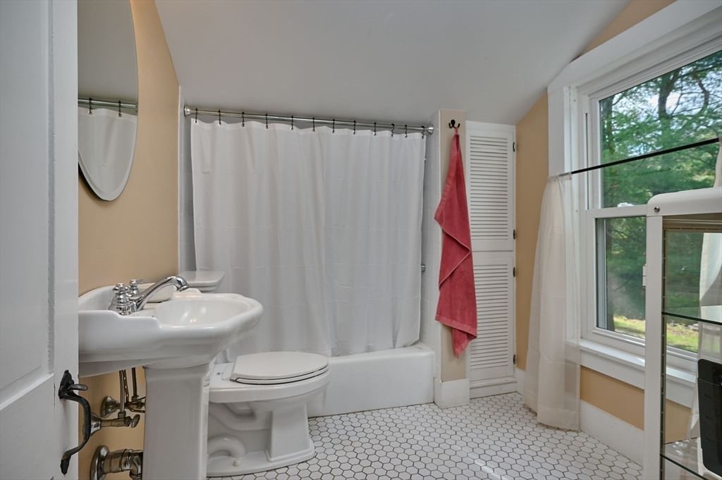 94 Main Street, Shelburne, MA 01370 photo 4