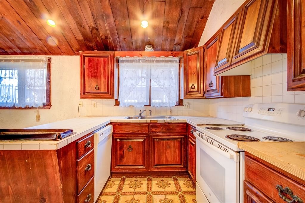 89 Judson St, Malden, MA Photo #16