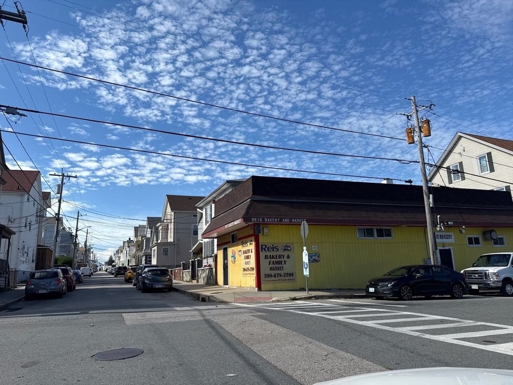 208 Snell St Fall River — Photo 18 of 19
