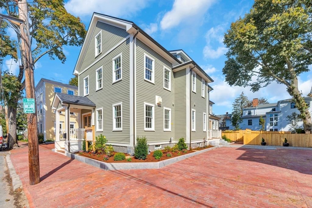 11 Orange St