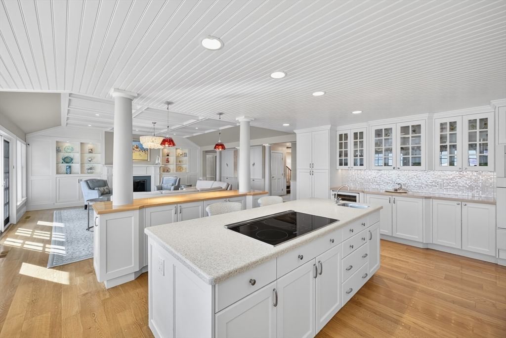 40 Point Rd Falmouth — Photo 11 of 37