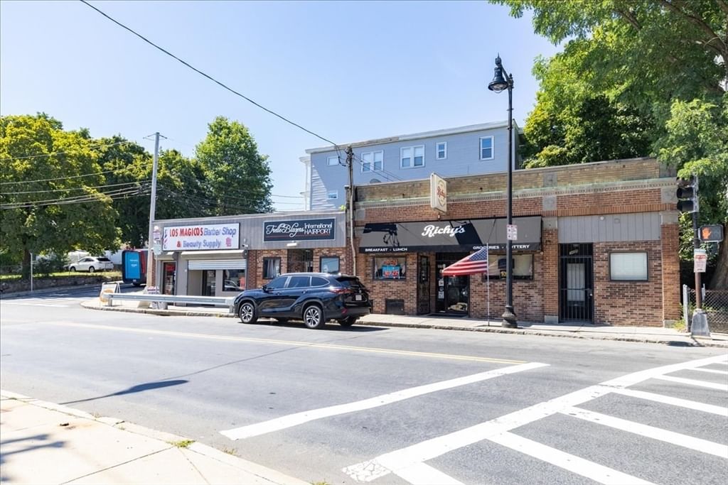 1459-1469 River Street Boston — Photo 4 of 19