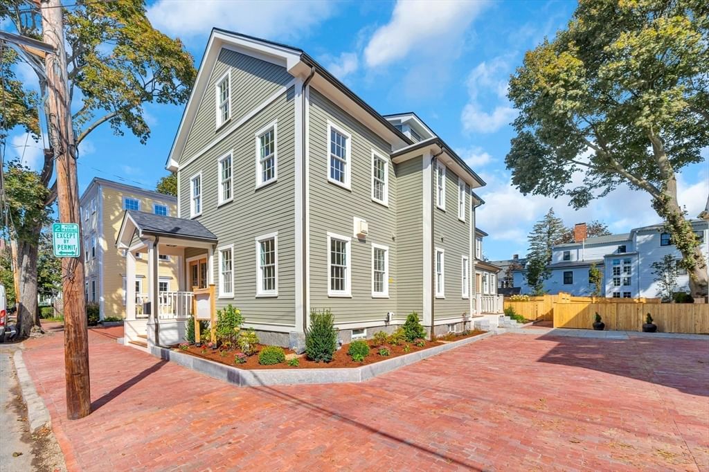 11 Orange St