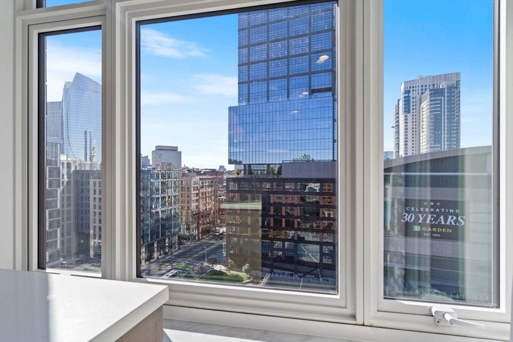 100 Lovejoy Wharf #PH 1B Boston — Photo 14 of 41
