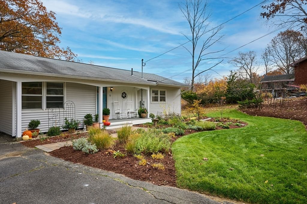72 N Main St, New Salem, MA 01355 photo 5