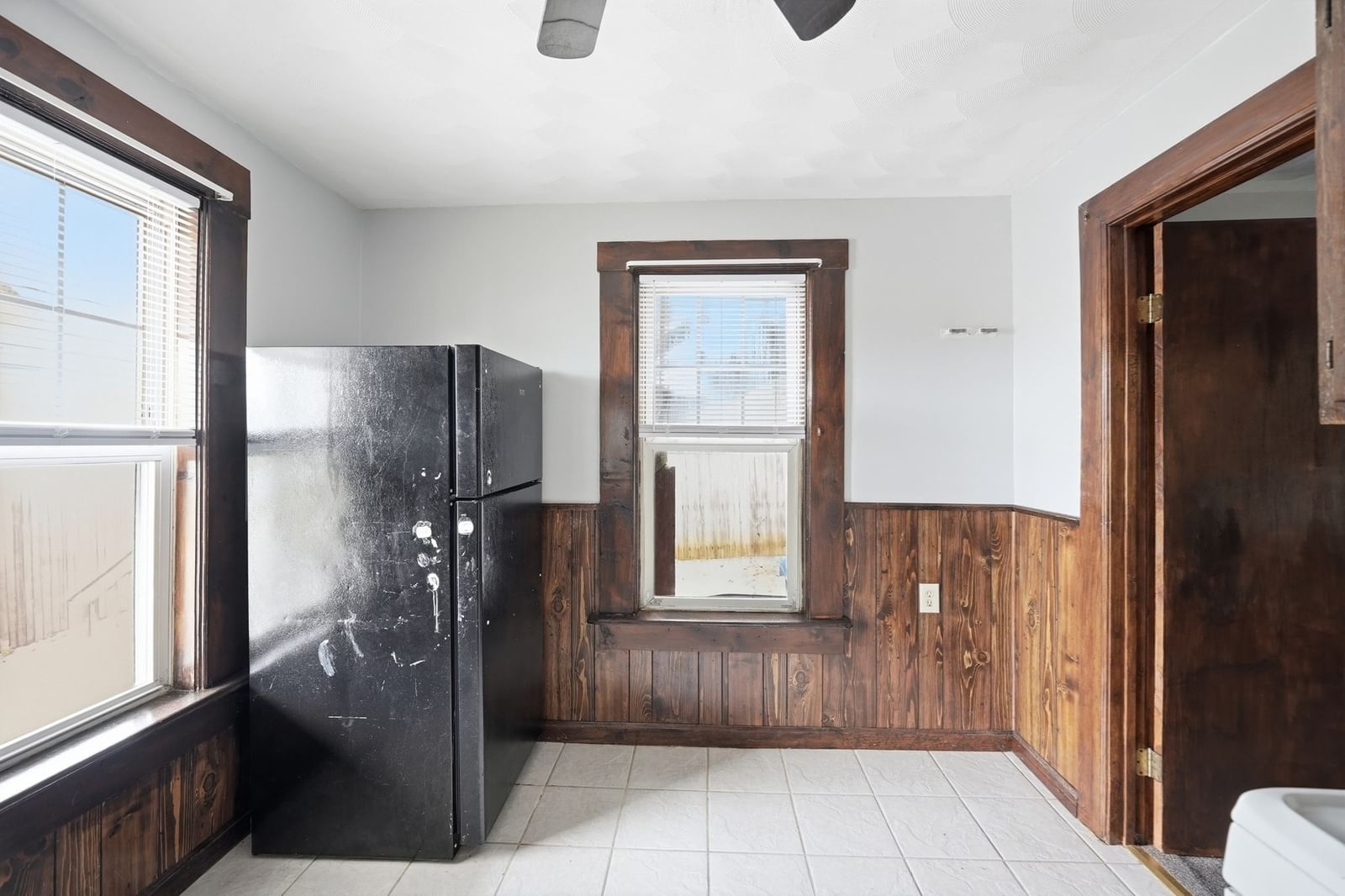 295 Main Springfield — Photo 10 of 22