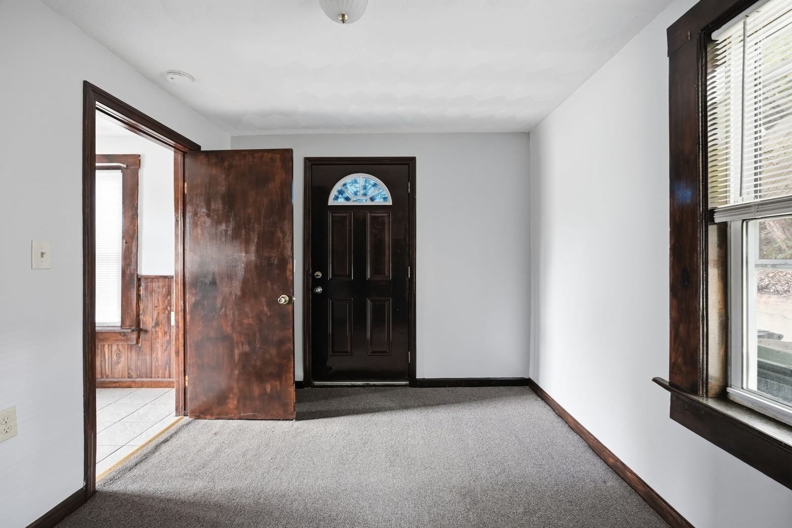 295 Main Springfield — Photo 11 of 22